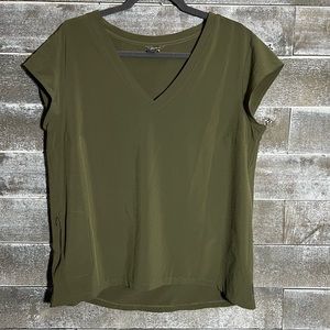 Eddie Bauer Departure V-neck T-shirt